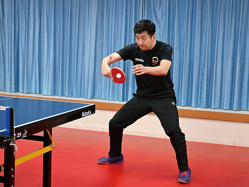 中国基準のバックドライブ術「手打ちではなく全身のパワーを使う」