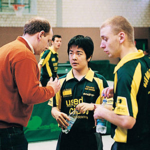 挑戦の地へ。2002年にドイツに渡った日本人少年、坂本と岸川の戦い
